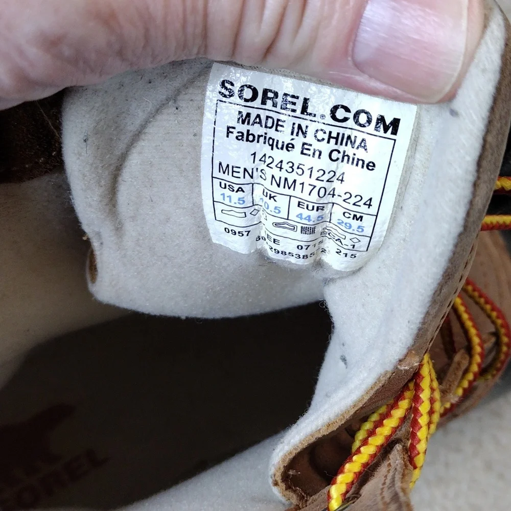 Sorel men's black rubber & tan leather winter boots. Size 11.5